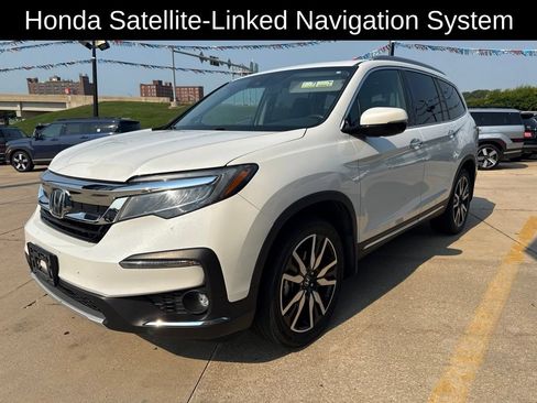 Used 2021 Honda Pilot Touring image 2