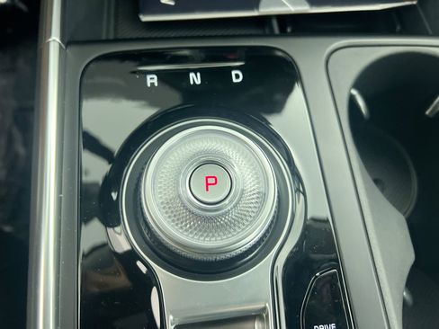 New 2026 Kia Carnival EX FWD image 23