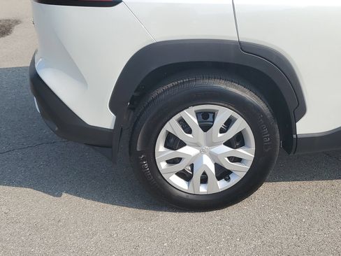 Certified 2024 Toyota Corolla Cross L AWD/4WD image 5