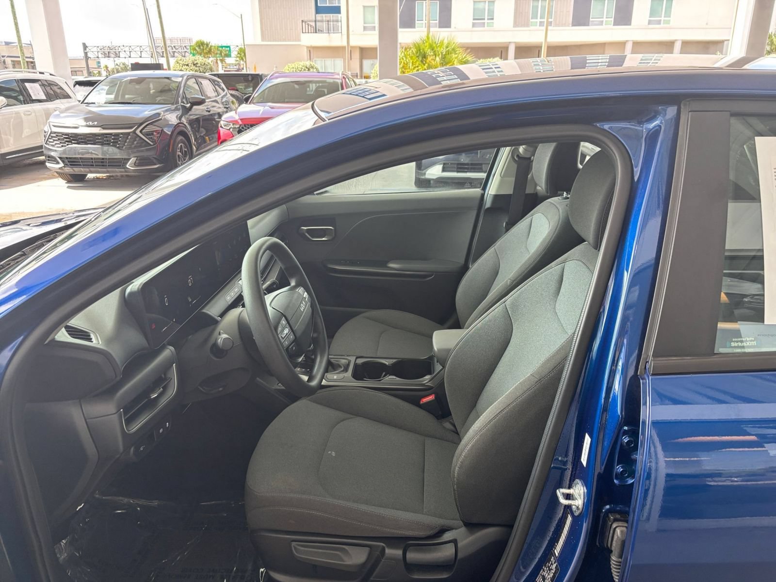 Used 2025 Kia K4 FWD image 28