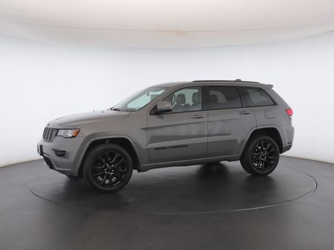 Used 2021 Jeep Grand Cherokee Laredo X image 44