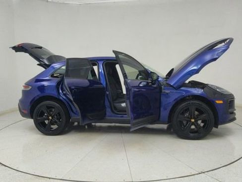 Used 2024 Porsche Macan image 70