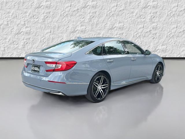 Used 2022 Honda Accord Touring image 3