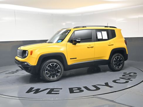 Used 2023 Jeep Renegade Latitude image 6
