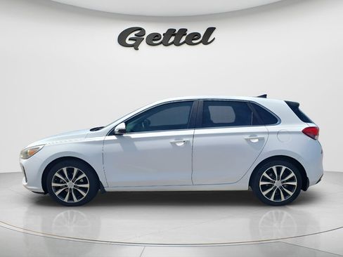 Used 2018 Hyundai Elantra GT w/ Tech Package 03 FWD image 8