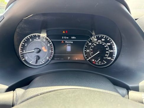 Used 2022 Nissan Armada SL w/ Midnight Edition Package RWD image 9