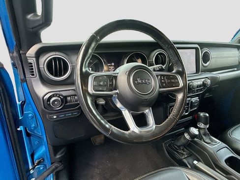 Used 2021 Jeep Wrangler Unlimited Sahara w/ Cold Weather Group AWD/4WD image 12