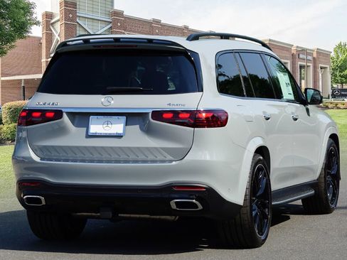 New 2026 Mercedes-Benz GLS 450 4MATIC image 6