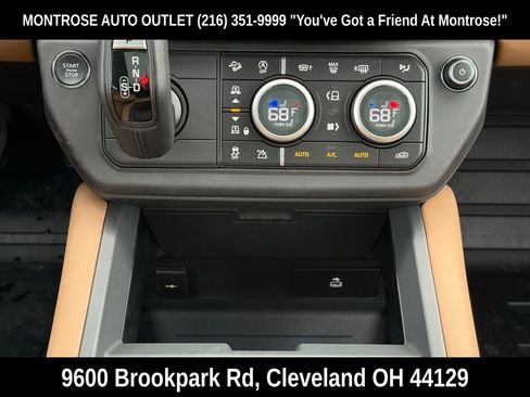 New 2026 Land Rover Defender 130 X-Dynamic SE image 26