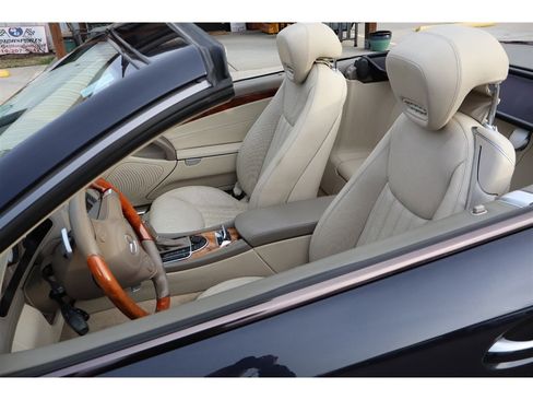 Used 2009 Mercedes-Benz SL 550 image 13