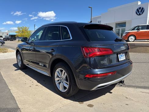 Used 2020 Audi Q5 2.0T Premium w/ Convenience Package image 3