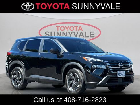 Used 2025 Nissan Rogue SV FWD image 10