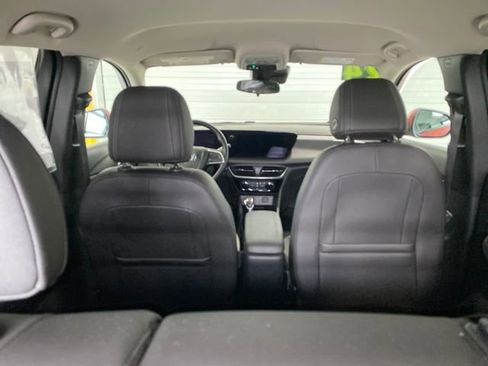 Used 2024 Buick Encore GX Sport Touring image 11