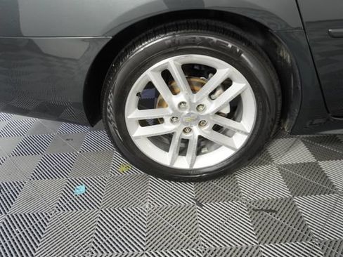 Used 2015 Chevrolet Impala LTZ FWD image 14