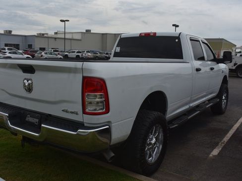 Used 2024 RAM 2500 Tradesman w/ Chrome Appearance Group AWD/4WD image 4