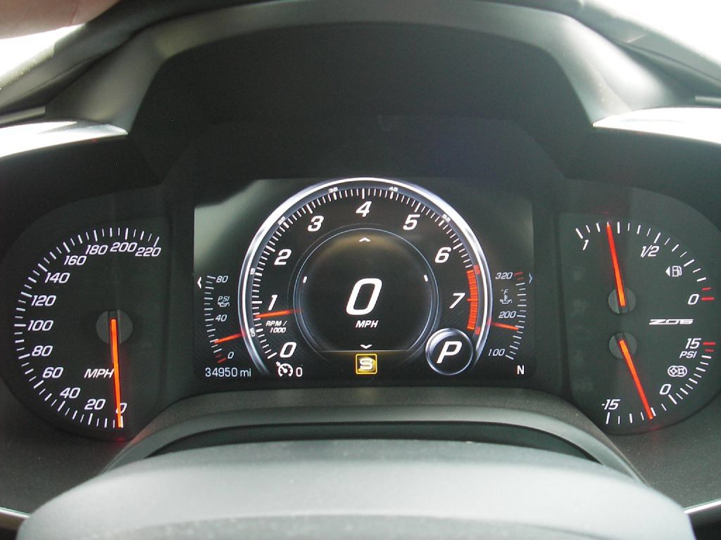 Used 2016 Chevrolet Corvette Z06 w/ 3LZ Preferred Equipment Group RWD image 20