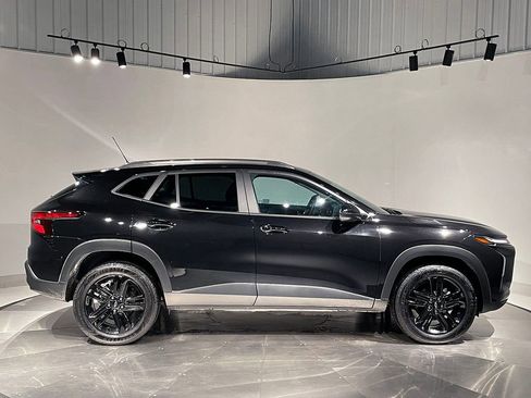 Used 2024 Chevrolet Trax ACTIV image 10