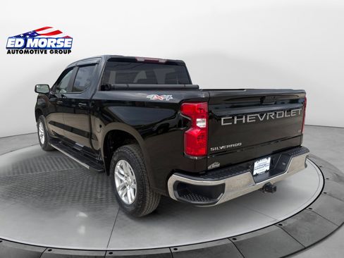 Used 2021 Chevrolet Silverado 1500 LT AWD/4WD image 3