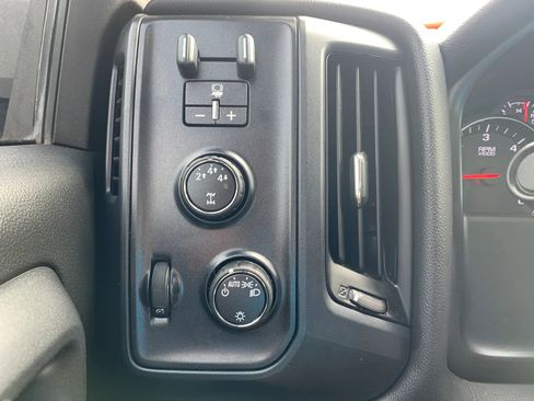 Used 2015 Chevrolet Silverado 3500 W/T w/ WT Convenience Package AWD/4WD image 18