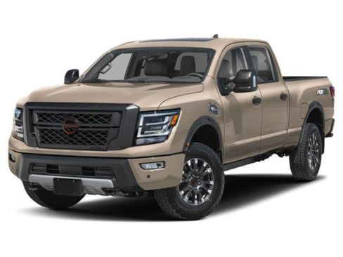 Used 2024 Nissan Titan PRO-4X AWD/4WD image 4
