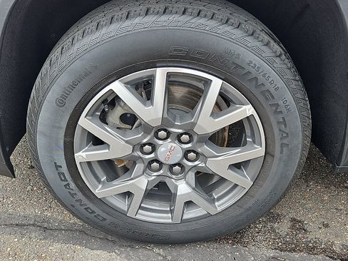 Used 2023 GMC Acadia SLE AWD/4WD image 8