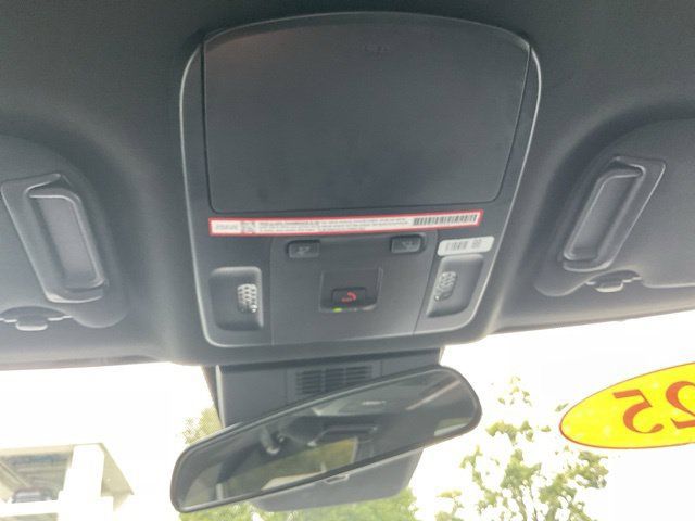 Used 2025 Toyota Camry SE FWD image 29