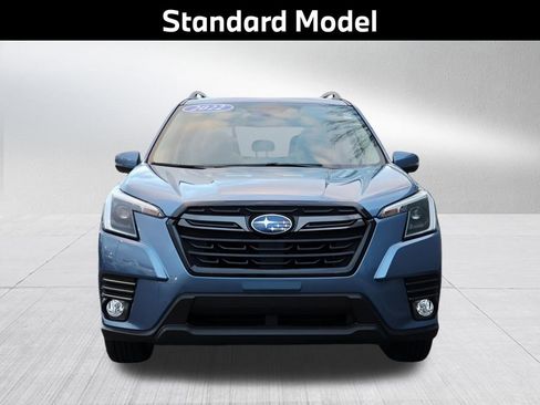 Used 2022 Subaru Forester Limited image 3