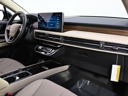 New 2026 Lincoln Corsair Reserve w/ Jet Appearance Package image 15