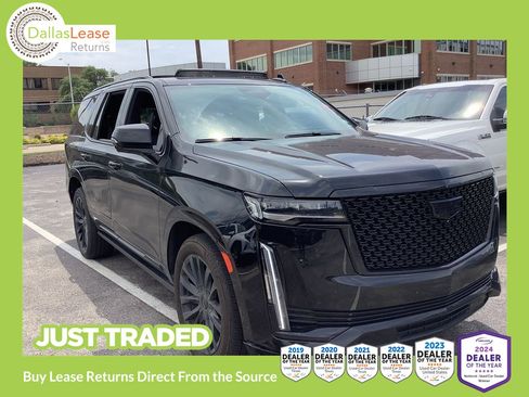 Used 2023 Cadillac Escalade Premium Luxury w/ Performance Package AWD/4WD image 1
