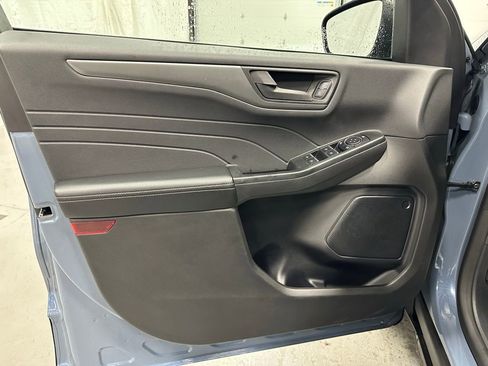 Used 2025 Ford Escape Active image 8