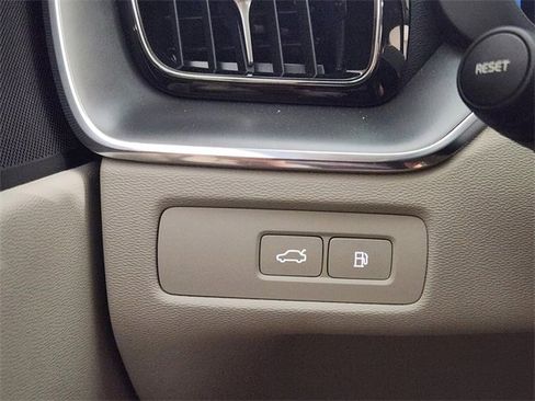 Used 2025 Volvo XC60 T8 Core w/ Protection Package Premier image 22