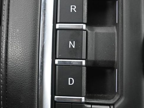 Used 2021 Chevrolet Tahoe Z71 w/ Rear Media and Nav Package image 20