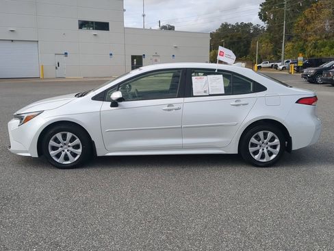 Used 2023 Toyota Corolla LE image 16