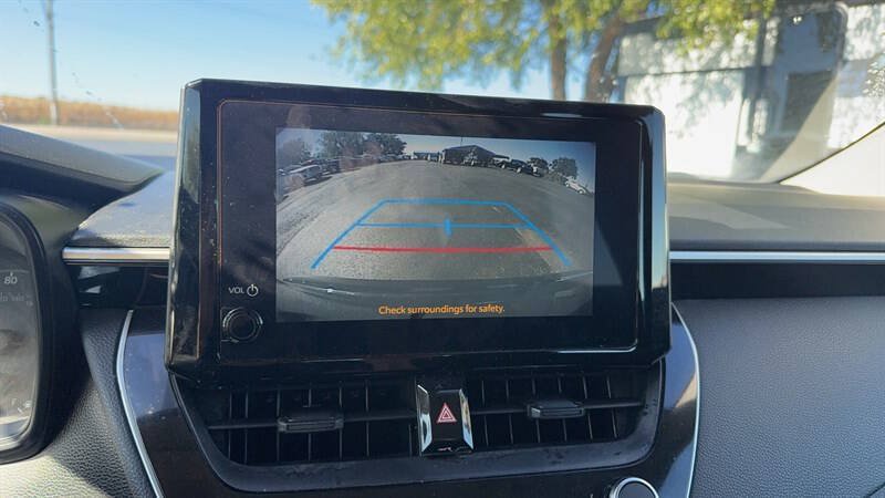 Used 2023 Toyota Corolla LE FWD image 24