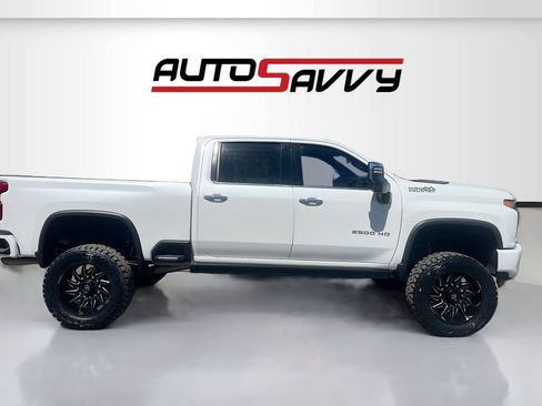 Used 2022 Chevrolet Silverado 2500 High Country w/ Z71 Off-Road Package AWD/4WD image 8