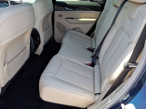 New 2026 Jeep Grand Cherokee Limited AWD/4WD image 5