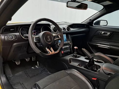 Used 2016 Ford Mustang Shelby GT350 w/ Technology Package RWD image 6