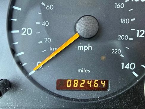 Used 2000 Mercedes-Benz ML 320 4MATIC image 17