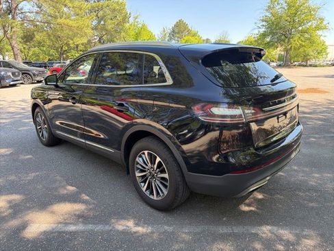 Used 2023 Lincoln Nautilus Reserve w/ Cargo Utility Package AWD/4WD image 3