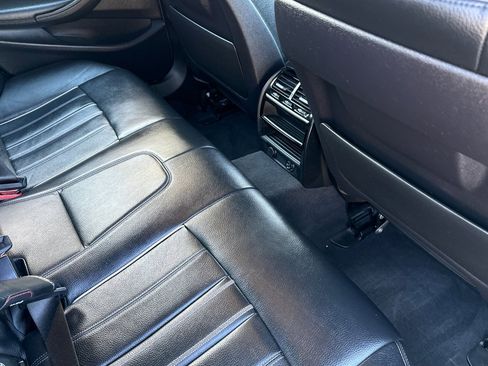 Used 2018 BMW 530e image 31