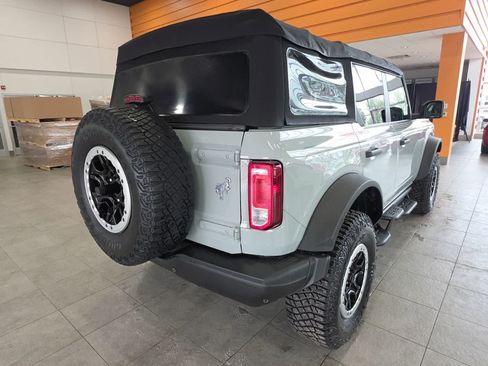 Certified 2022 Ford Bronco Black Diamond w/ Sasquatch Package AWD/4WD image 9