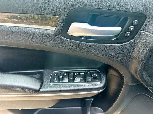 Used 2013 Chrysler 300 C w/ Harman Kardon Audio Group RWD image 32