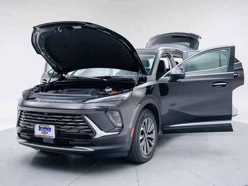 Used 2024 Buick Envision Preferred image 17