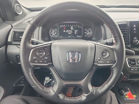 Used 2024 Honda Passport TrailSport image 19