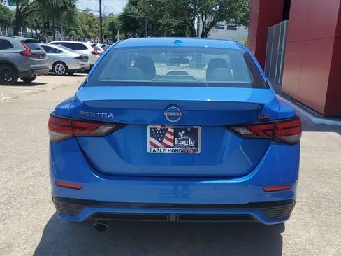 Used 2025 Nissan Sentra SR FWD image 5