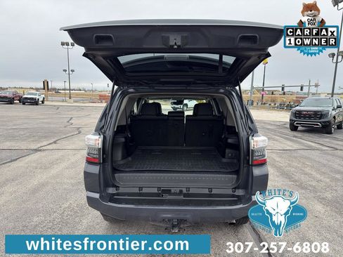 Used 2024 Toyota 4Runner SR5 Premium image 15
