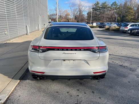 Used 2023 Porsche Panamera 4 Platinum Edition image 33