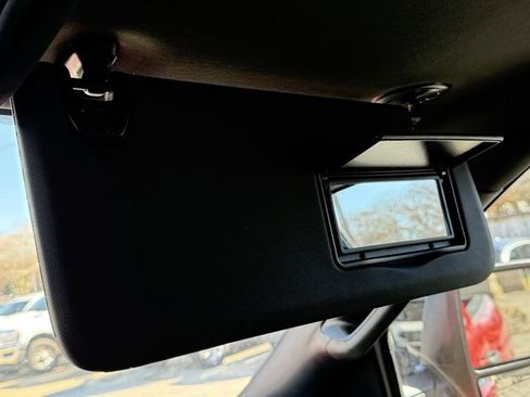 Used 2024 RAM 2500 Tradesman w/ Chrome Appearance Group image 25