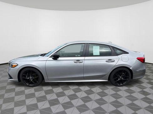 Used 2024 Honda Civic Sport image 4