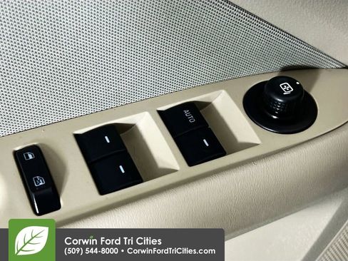 Used 2011 Ford Fusion S image 12